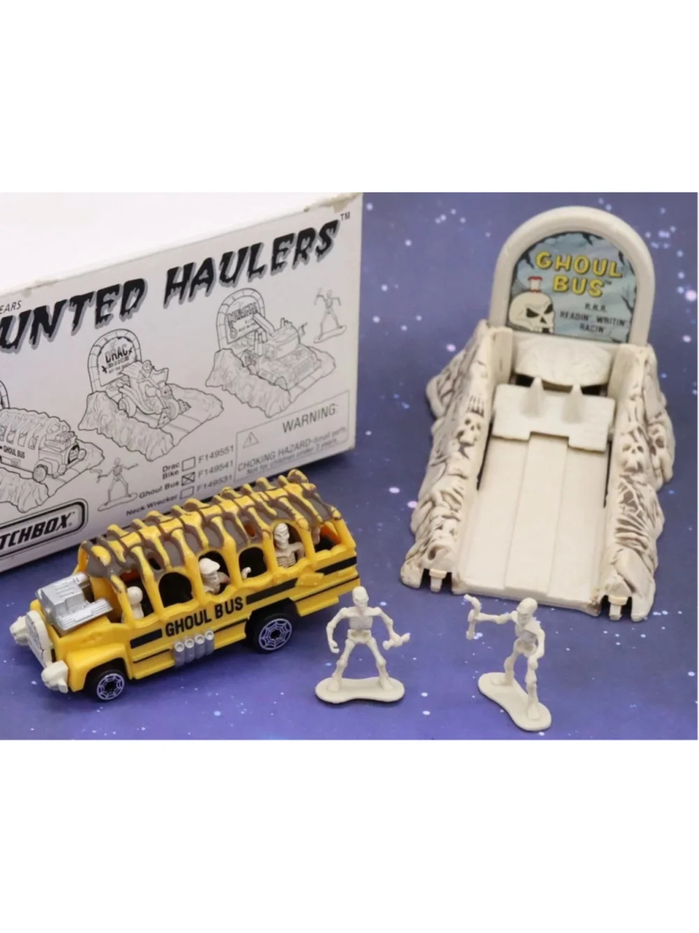 Matchbox 1997 Haunted Haulers Ghoul Bus Play Set w/ Box Halloween Mattel